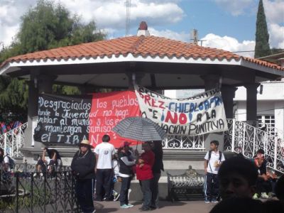 ManifestaciÃ³n de profesores contra la reforma educativa 24 de Agosto de 2015
En coordinaciÃ³n con la CNTE y el magisterio mexiquense, participaron la Prepa PrÃ³ceres de la educaciÃ³n (UPREZ), PLENUM XXI, Prepa 55 y Universidad RevoluciÃ³n (SEI), acompaÃ±ados por activistas sociales
