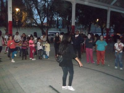 Marcha Zombie y Algazara Cultural, organizada por Guuna Zuuin, en Santa Rosa Chicoloapan. 25/10/2015. exigiendo se active la alerta de gÃ©nero en nuestro municipio.
