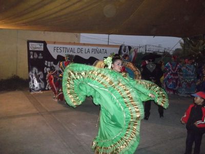 Festival dela PiÃ±ata en SARE 8 de Diciembre de 2011

