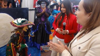 DÃ­a de muertos 2014 - Catrina elaborada por adultos de la 3ra edad del DIF Chicoloapan
