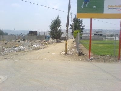 Frente a las canchas de la Torres, por el cecytem chicoloapan
