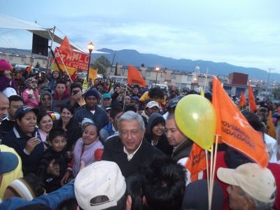 AMLO en Chicoloapan 2 de febrero 2012
