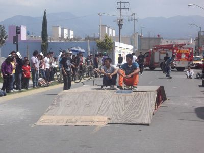 "Vamos de pata de perro" Festival juvenil en ARA III, 27/02/2012
