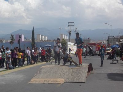 "Vamos de pata de perro" Festival juvenil en ARA III, 27/02/2012
