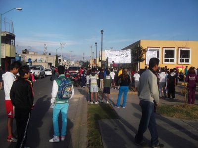 Carrera "Viva MÃ©xico sin violencia" realizada en ARA III, 15 de Septiembre 2012
