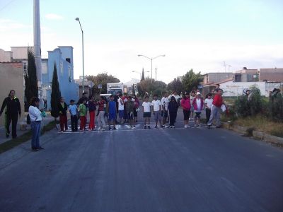 Carrera "Viva MÃ©xico sin violencia" realizada en ARA III, 15 de Septiembre 2012
