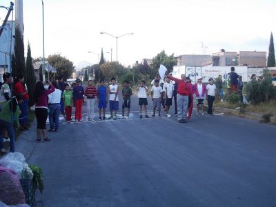 Carrera "Viva MÃ©xico sin violencia" realizada en ARA III, 15 de Septiembre 2012
