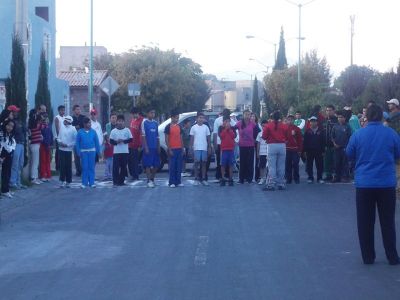 Carrera "Viva MÃ©xico sin violencia" realizada en ARA III, 15 de Septiembre 2012
