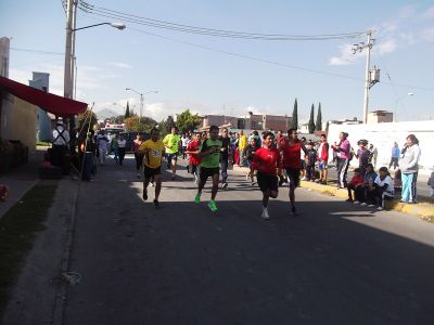 Carrera "viva MÃ©xico si violencia" realizada en ARA III, el 15 de Septiembre de 2012
