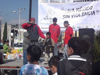 Carrera "viva MÃ©xico si violencia" realizada en ARA III, el 15 de Septiembre de 2012
