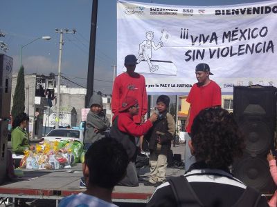 Carrera "viva MÃ©xico si violencia" realizada en ARA III, el 15 de Septiembre de 2012
