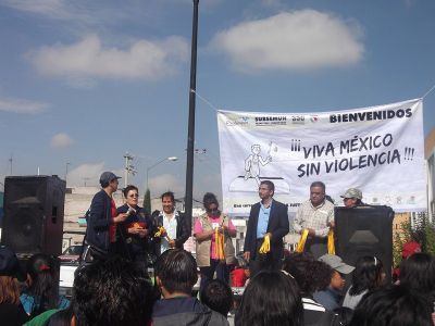 Carrera "viva MÃ©xico si violencia" realizada en ARA III, el 15 de Septiembre de 2012
