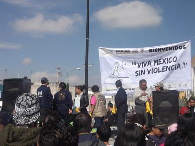 Carrera "viva MÃ©xico si violencia" realizada en ARA III, el 15 de Septiembre de 2012
