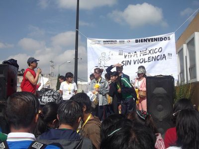 Carrera "viva MÃ©xico si violencia" realizada en ARA III, el 15 de Septiembre de 2012
