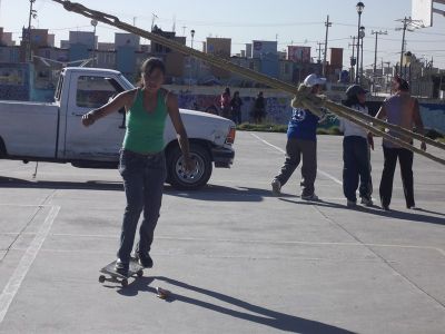 DÃ­a de Muertos. Festival "Aunque te quites, aunque te pongas", Actividades en Parque skate. ARA III.  26/10/2012
