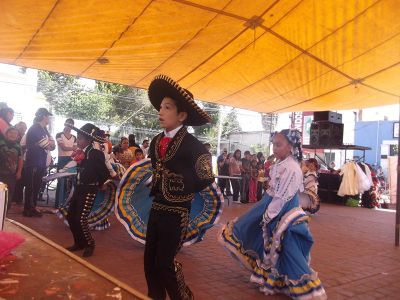 Festival "aunque te quites, aunque te pongas", dia de muertos en Chicoloapan. 27/10/2012 Plaza de San Vicente
