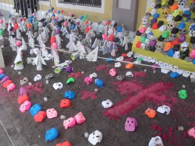 Festival "aunque te quites, aunque te pongas", dia de muertos en Chicoloapan. 27/10/2012 Plaza de San Vicente
