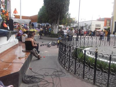 Festival "aunque te quites, aunque te pongas", dia de muertos en Chicoloapan. 27/10/2012 Plaza de San Vicente
