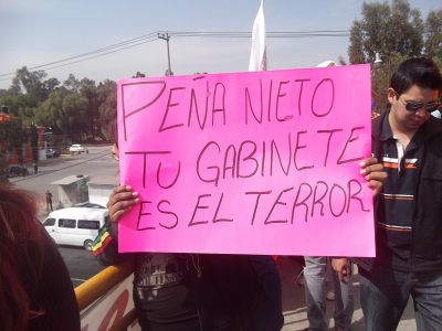 ManifestcaciÃ³n pacifica en Chicoloapan contra la imposiciÃ³n de PeÃ±a Nieto en la Presidencia. 1/12/2012
