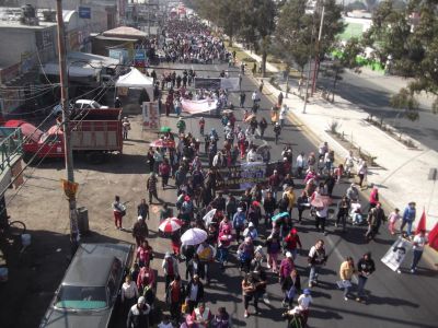 ManifestaciÃ³n en solidaridad con #Ayotzinapa Comunidades educativas de Chicoloapan. 1 - 12 -2014
