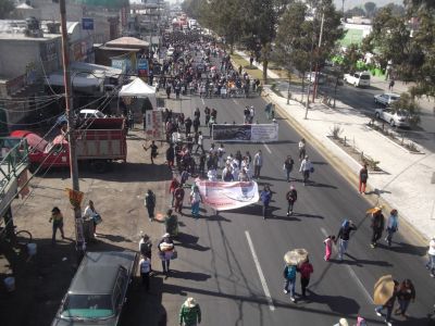 ManifestaciÃ³n en solidaridad con #Ayotzinapa Comunidades educativas de Chicoloapan. 1 - 12 -2014
