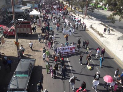 ManifestaciÃ³n en solidaridad con #Ayotzinapa Comunidades educativas de Chicoloapan. 1 - 12 -2014
