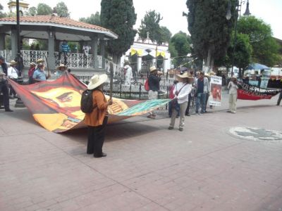 Fuego de la Digna Resistencia en Chicoloapan. Explanada de San Vicente 4 de Mayo 2015
