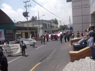 Caravana "Fuego de la Digna Resistencia" llega a Toluca. 15/05/2015
