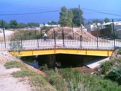 Puente en Barrio Santa Cecilia Junio de 2008
