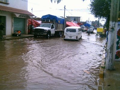 Col. RevoluciÃ³n, durante las inundaciones Junio 2007
Col. RevoluciÃ³n, durante las inundaciones por la lluvia Junio 2007
