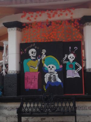 Dualidad en la festividad DÃ­a de muertos, plaza de san vicente chicoloapan octubre 2010
