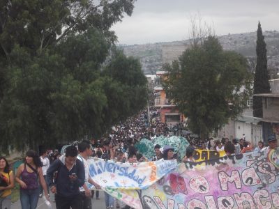 Universidad RevoluciÃ³n es planeta en Movimiento, movilizaciÃ³n en apoyo al movimiento 250.org realizada el 23 de Septiembre de 2011
