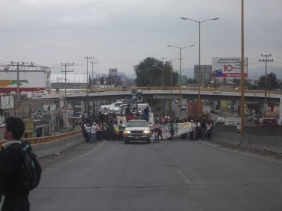 Universidad RevoluciÃ³n es planeta en Movimiento, movilizaciÃ³n en apoyo al movimiento 250.org realizada el 23 de Septiembre de 2011
