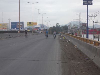 Universidad RevoluciÃ³n es planeta en Movimiento, movilizaciÃ³n en apoyo al movimiento 250.org realizada el 23 de Septiembre de 2011
