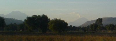 Fumarola del PopocatÃ©petl, amanecer Mayo 2012
