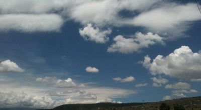 Mar de Nube 11/6/2013
Keywords: Nubes, cielo