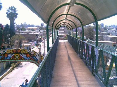 Puente en San Jose Chicoloapan Marzo 2009 vista hacia el oriente
