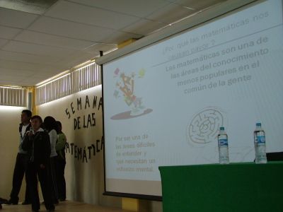 Semana de las MatemÃ¡ticas 2010 en la Prepa 55 Foro las matematicas y su relaciÃ³n con el mundo
